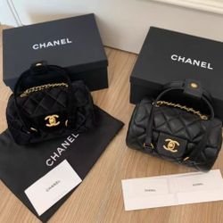 CC 25c Top Vic End of Year Gift Black Velvet/Black Leather Cylinder Chain Bag New in Gift Box