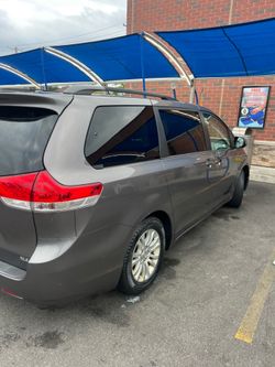 2014 Toyota Sienna