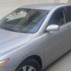 2007 Camry Hibrid  Low Miles