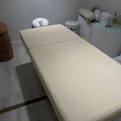 Earthlite Everest Spa Pedestal™ Electric Table