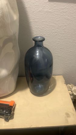 Glass jar