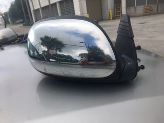 Tundra passenger mirror mount