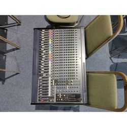 Yamaha MG24/14 FX Mixer 