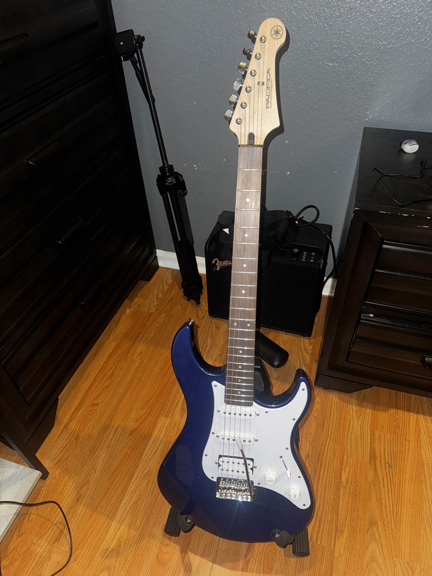 Yamaha PACO12 Electric Guitar Dark Blue Metallic