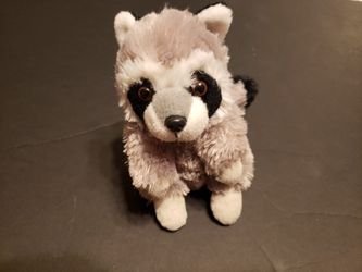 Stuffed animal raccoon