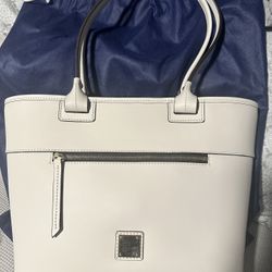 Dooney And Bourke Purse And Wallet 
