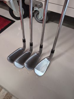 TaylorMade RBZ RocketBallz 6–9 Iron Set