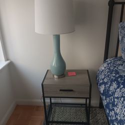 King Size BED, Dresser, 2 End Tables 2 Lamps