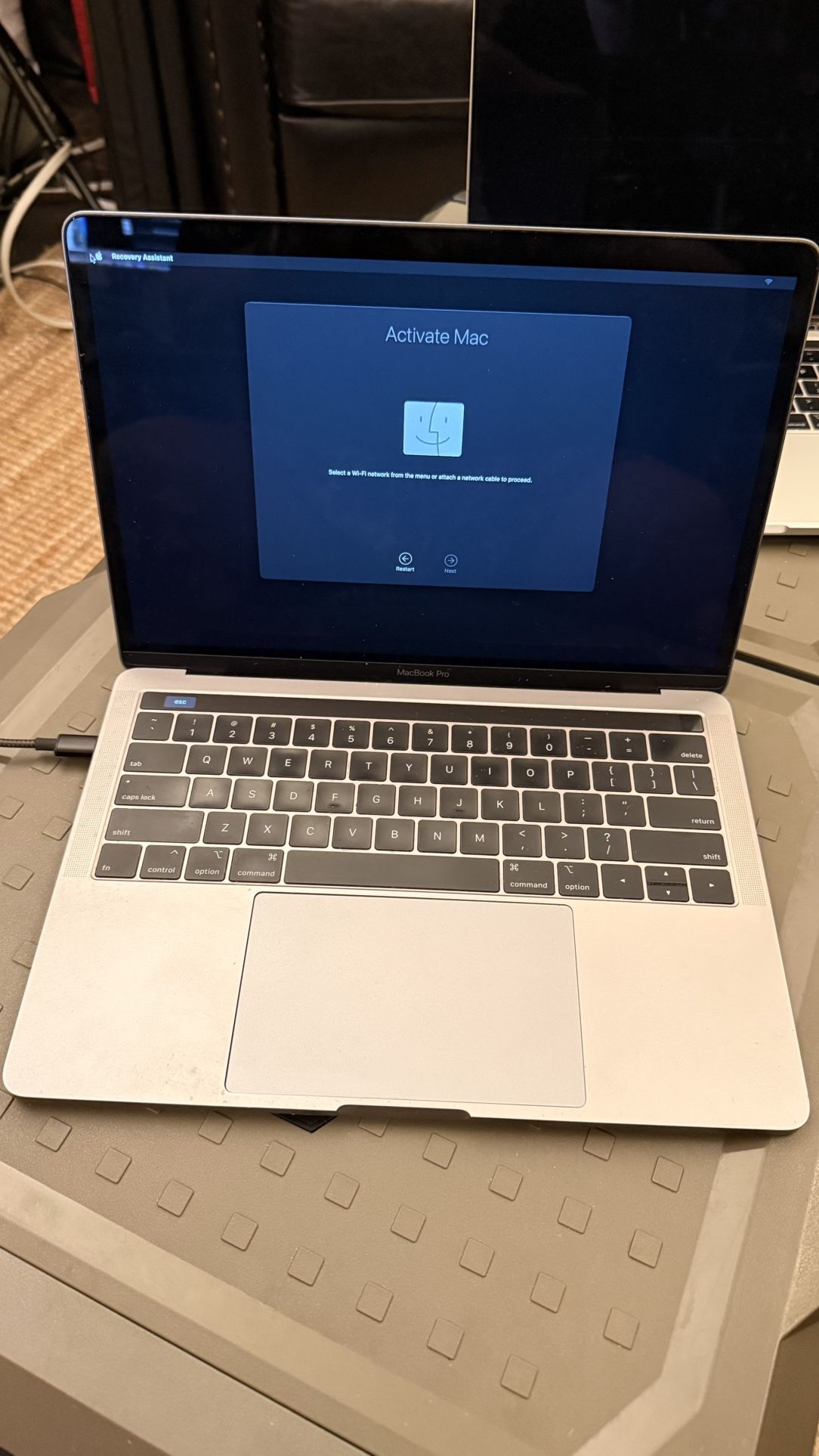 (READ - PARTS ONLY) 2x MacBook Pro 13” i7 16GB 512