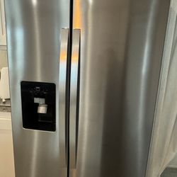 Whirlpool Refrigerator 