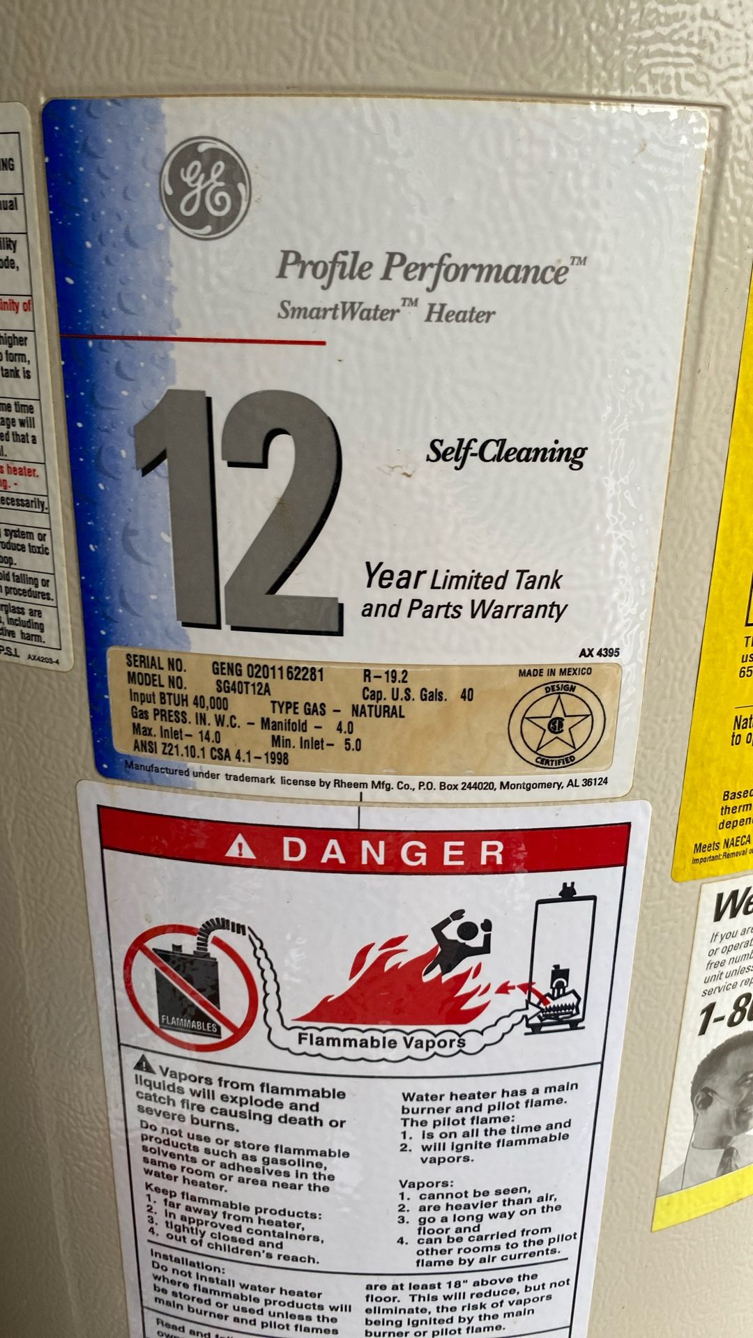 Water Heater 40 Gallon Gas Someone Come Get It!! Make Me An Offer!!