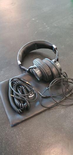 Senal headphones