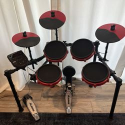 Alesis Nitro Mesh electronic Drum Set 