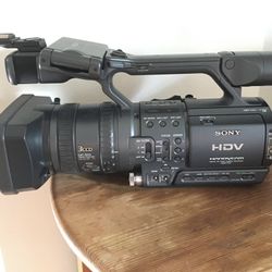 🎥 Sony HDR-FX1 HD HDR Video Camera Recorder – Good Condition