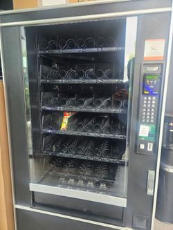 Vending machine with credit card reader