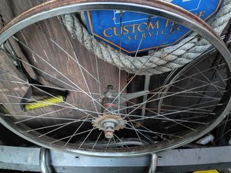 Schwinn S7 wheels