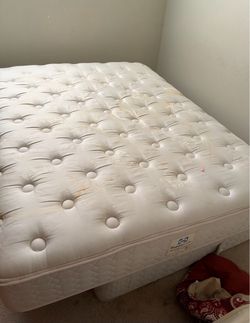 Queen mattresses