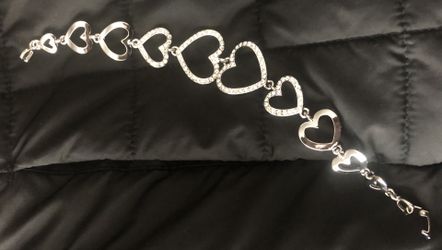 New beautiful hearts bracelet