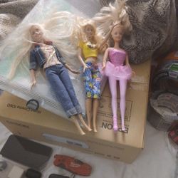 3 barbies