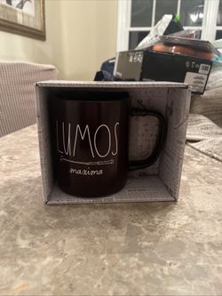 Harry Potter Lumos Maxima Heat Reactive Color Changing Mug 21.3 Oz Hufflepuff