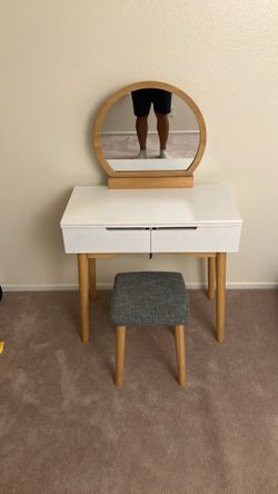 Dressing Table / Vanity Desk with Mirror and Chair