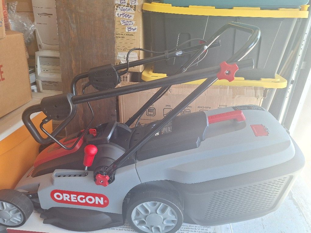 Oregon LM 300 40 V Max Brushless 16" Lawn Mower only-$60.00