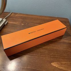 HERMES APPLE WATCH 7 LIKE NEW!! 45 MM SPACE GREY