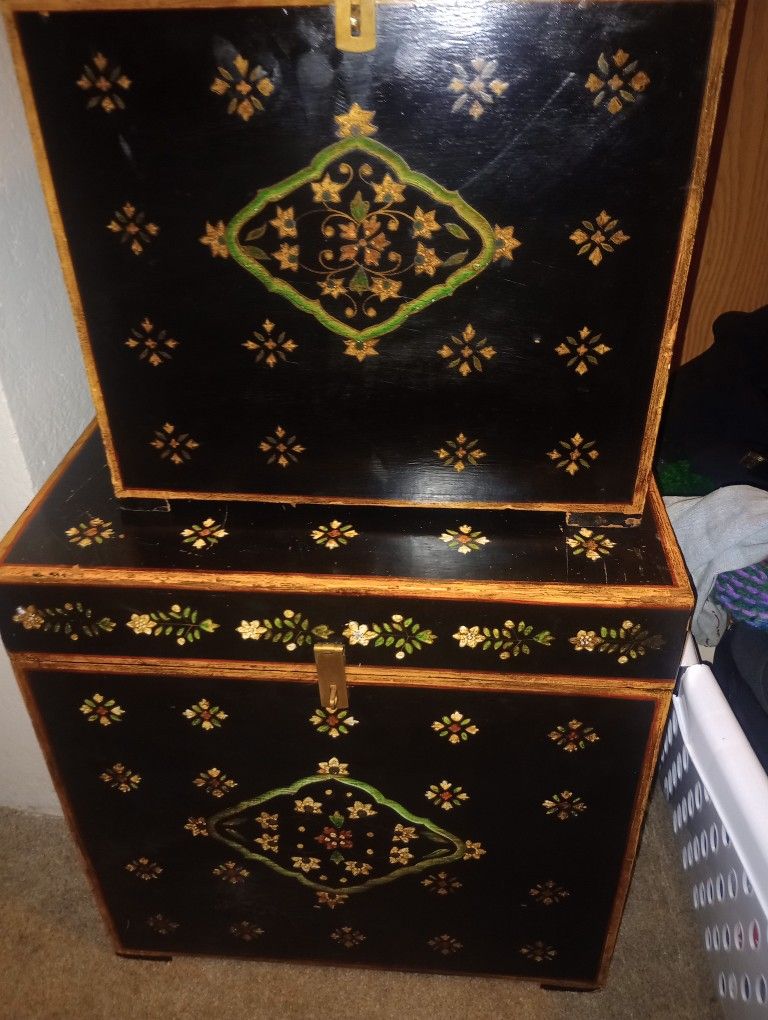 Mughal 1950s Hand Painted Lacquer Trunks Set Of 2