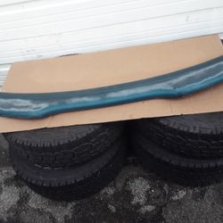 Auto Parts 1996 Ford F-150 Or Expedition Front Bumper Top Trim Pice OEM. 