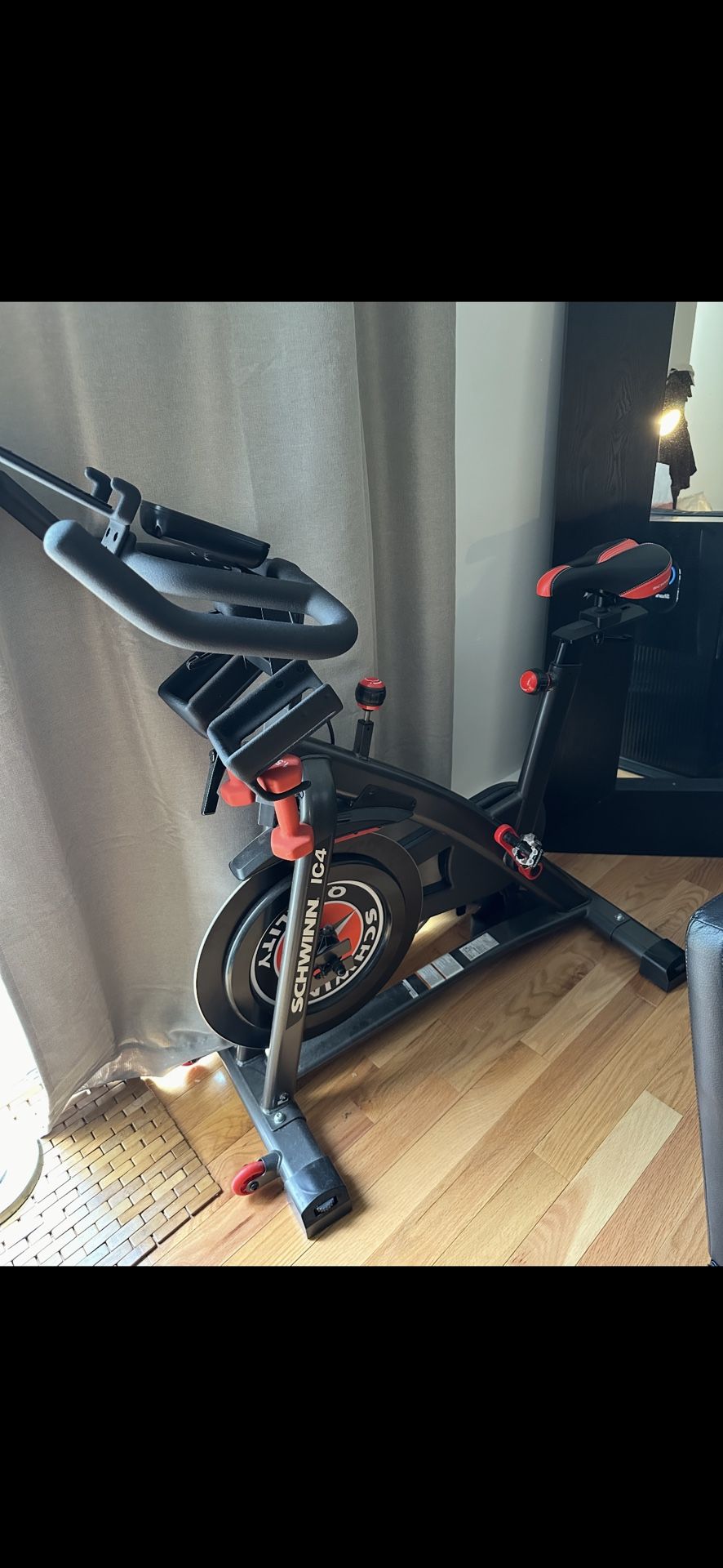 Schwinn ic4 