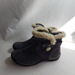 Very nice Earth origin's Gray boots zip up Karlenee Us Sz 7 M Leather Faux Fur