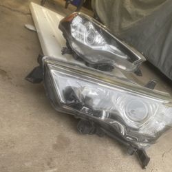 Toyota 4Runner Front Headlights 