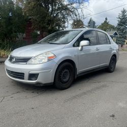 2010 Nissan Versa S Plus 