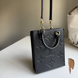 Louis Vuitton Purse 