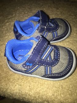Infant size 2 stride rite shoes