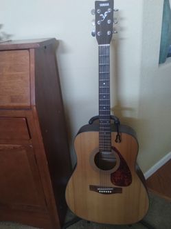 Yamaha F325