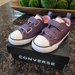 *NEW* Converse for Little Girls 