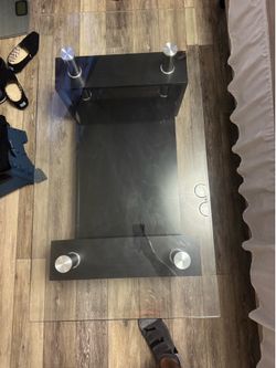 Mesa de sala  de cristal y madera