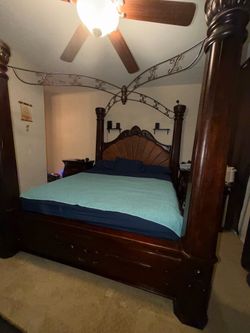 Bedroom set