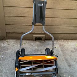 Lawn-Mower 