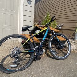 Schwinn Mesa 2 Adult Mountain Bike