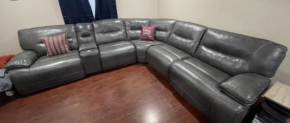 HAVERTYS 6 Piece Leather Power Sectional Recliner With Cup Holder Storage Console