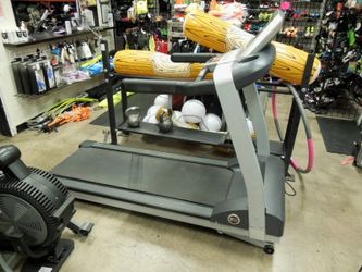 Used Life Fitness T3 Treadmill With Go Console Small indent on belt