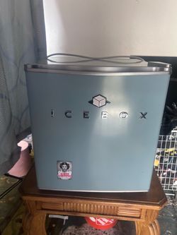 Ice box mimi fridge