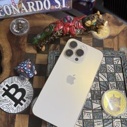 Iphone 13 Pro 256GB Gold Unlocked Any sim 