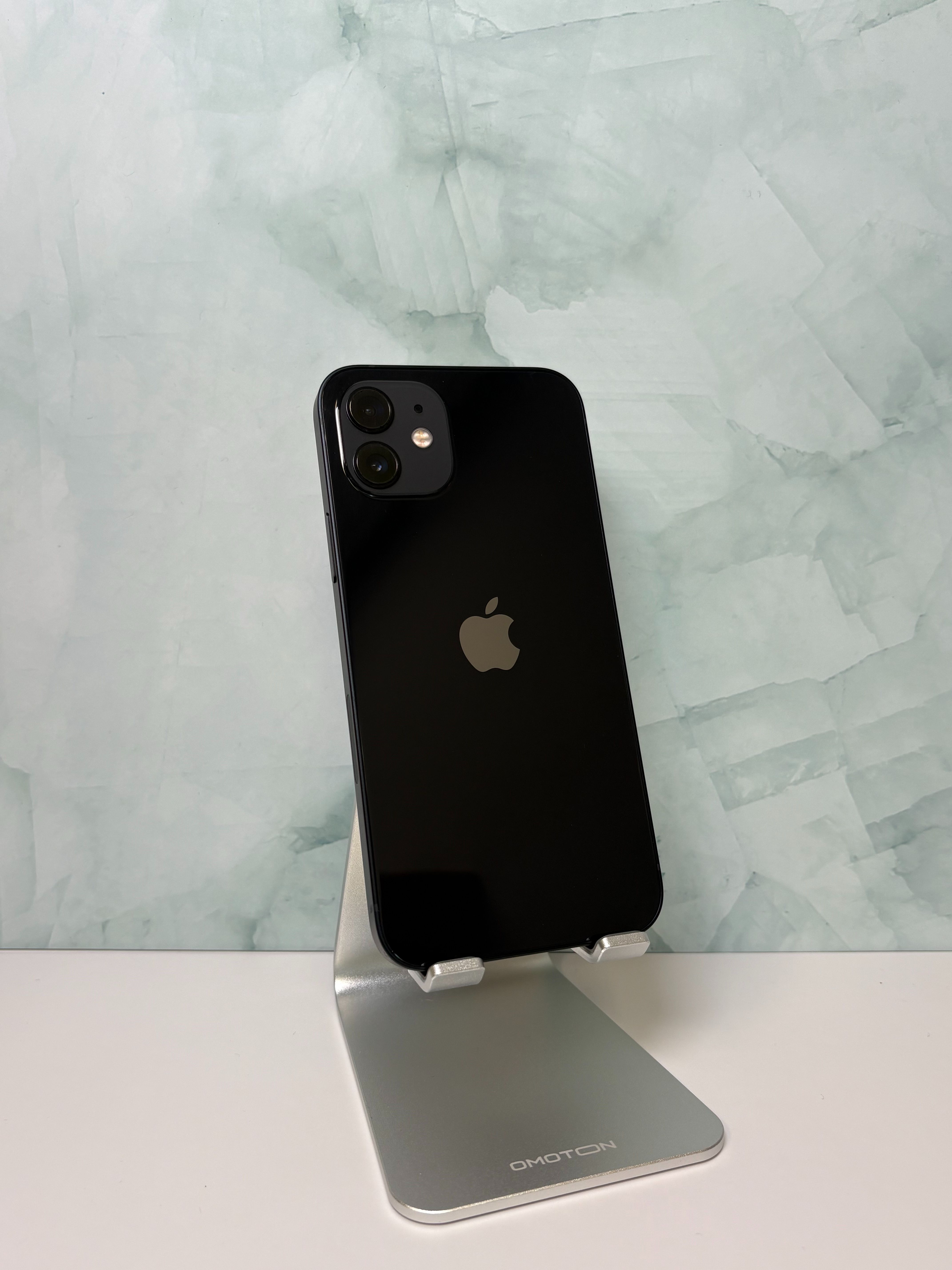 iPhone 12 - Unlocked - 64GB