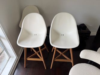 Bar stools x 3