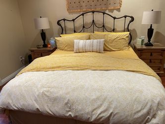 Sleep Number King Mattress/Box Spring