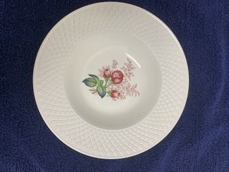 Copeland Spode Mansard “Lady Ann” 8.5” salad bowl, great condition no damage