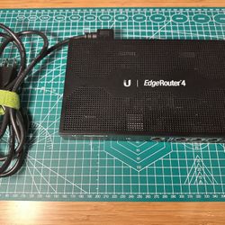 Ubiquiti EdgeRouter 4 ER-4 Gigabit Ethernet Router w/ SFP